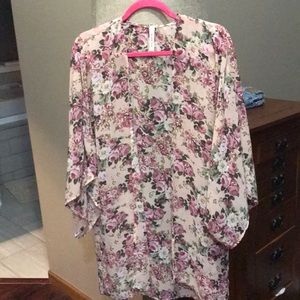 Kimono size large floral print
